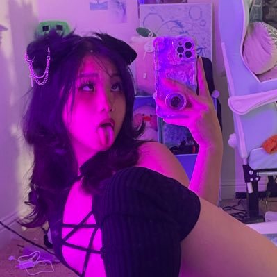 twofaced.angel's profile picture