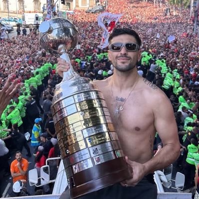 naluᶜʳᶠ's profile picture