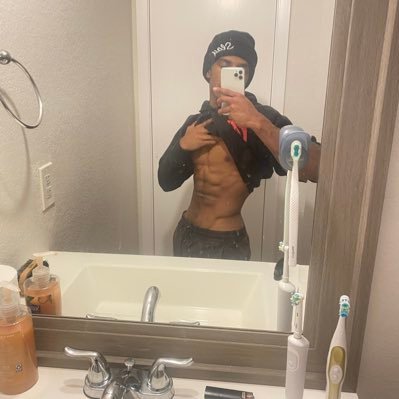 showindck's profile picture