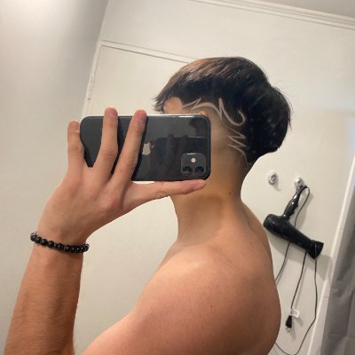 louuvreyy's profile picture
