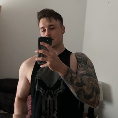 R's profile picture
