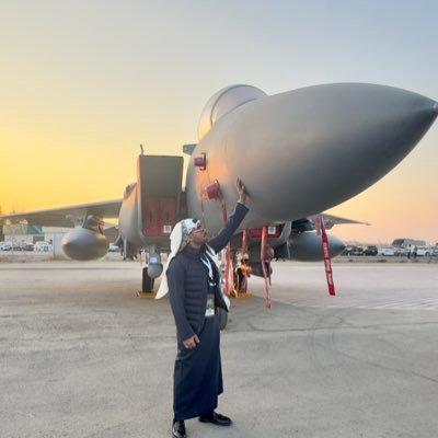 Rαed's profile picture