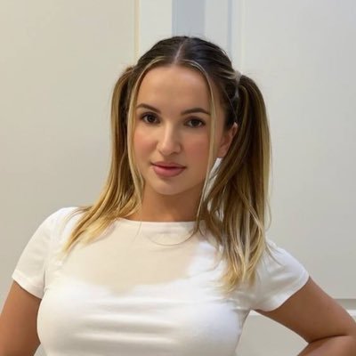 Victoria's profile picture