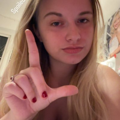 SpoiledLolaxox's profile picture