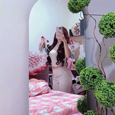ay.'s profile picture