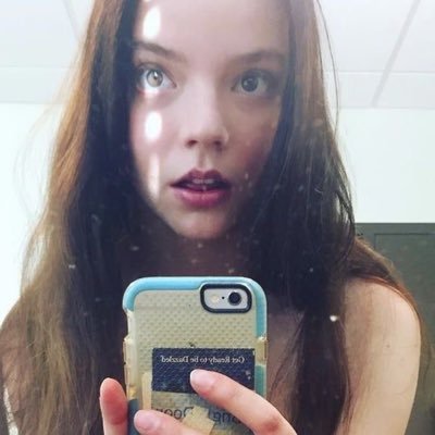 marie ✩'s profile picture