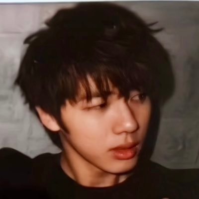 ur’re my soul n i’m just somebodeehh's profile picture