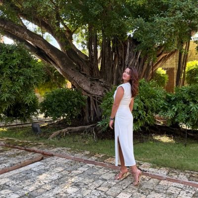 Andrea Petro's profile picture