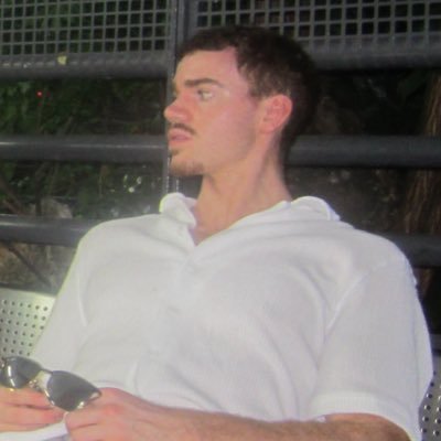 YanPeronn's profile picture