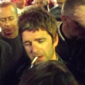 E 🪩 ⸮¿ | oasis ‘25's profile picture