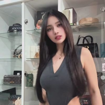 d_hny__'s profile picture