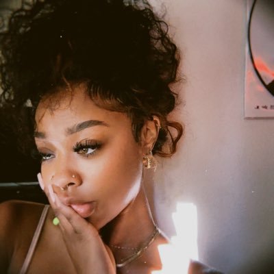 sheloveyanna's profile picture