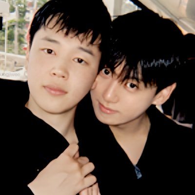 iwee | 국민's profile picture