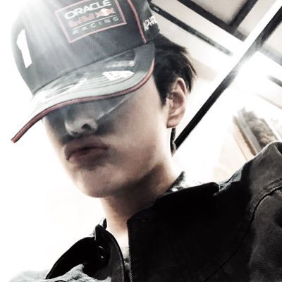 ujang's profile picture