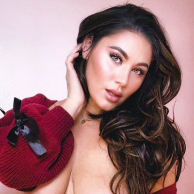 Iris Story 2 Year Xbiz Miami Nominee's profile picture