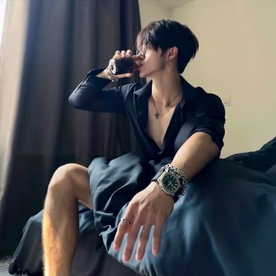 kkkvvbhjio's profile picture