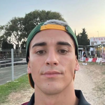 6's profile picture