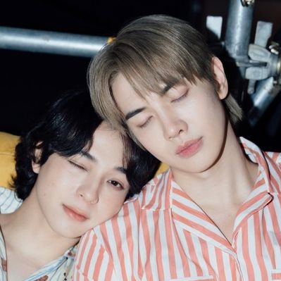แมะนิต!!ใครจะเก่งได้ทุกเรื่อง🐢🏀💜's profile picture