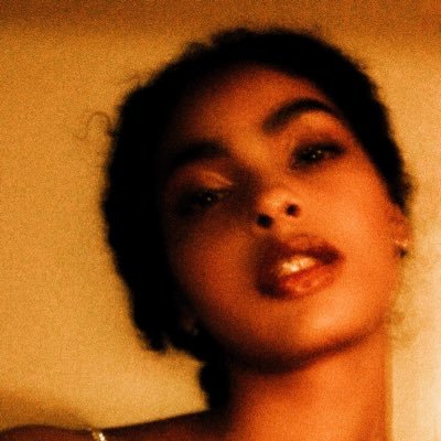 𝙗𝒆𝙡𝒂.'s profile picture