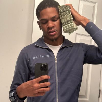 mr_weeweeman_'s profile picture