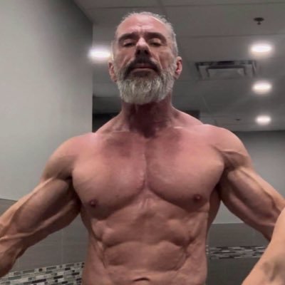 EddieLava69's profile picture