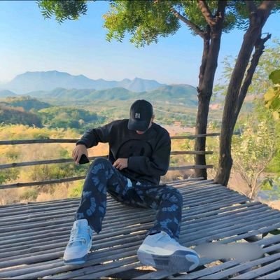 KhunsetYangon's profile picture