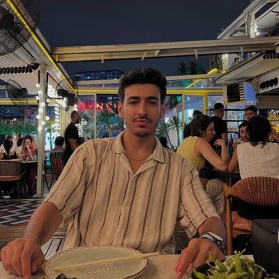 enes (yeni)'s profile picture