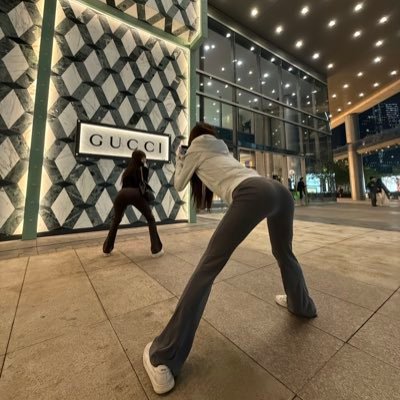ew18424's profile picture