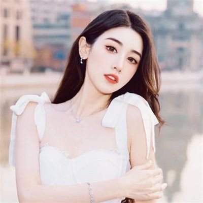 LydiaCroft73704's profile picture