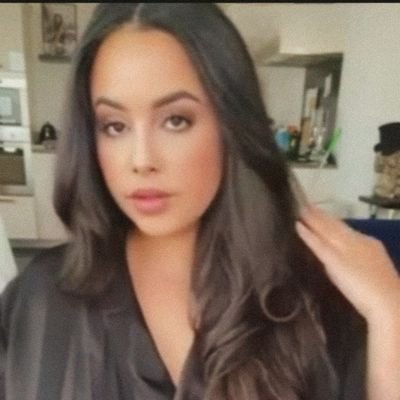 zina_live6's profile picture
