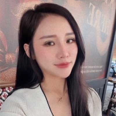 詩詩's profile picture
