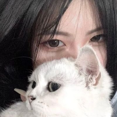 eleaiueo's profile picture
