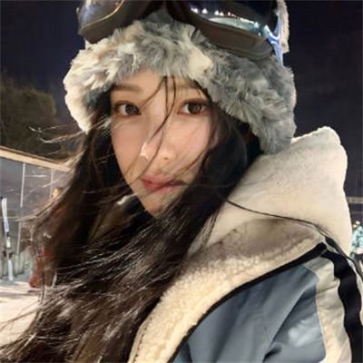 GeraldineI54966's profile picture
