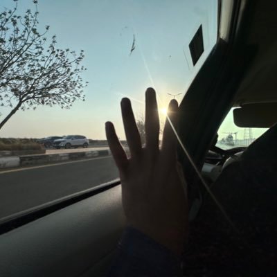 R's profile picture
