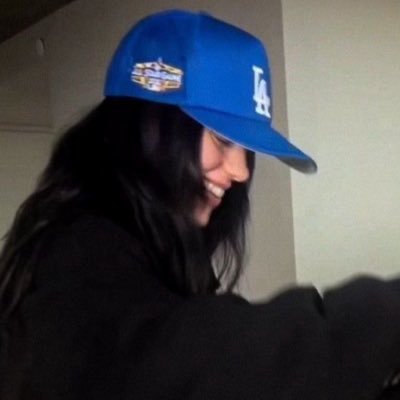 iimstillsoblue's profile picture