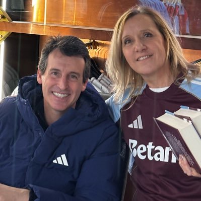 julieavfc71's profile picture