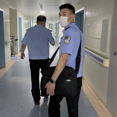 人民攻安's profile picture