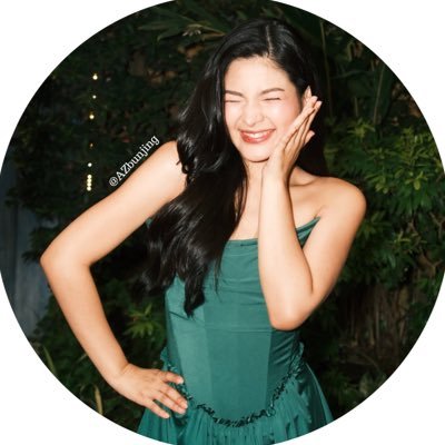 j's profile picture