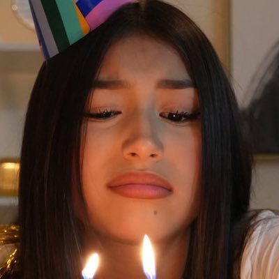 AaayEsli's profile picture