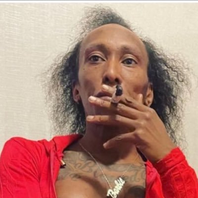 qu3eeeeen__'s profile picture