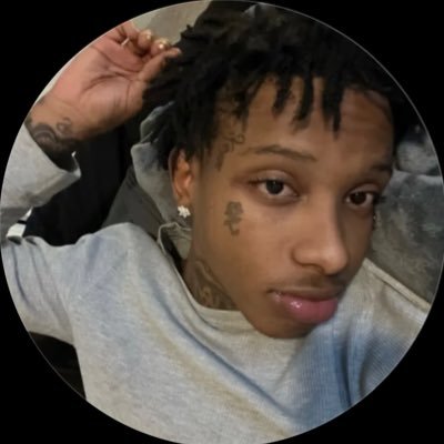 𝐒𝐓☆𝐑𝐁𝐎𝐘's profile picture
