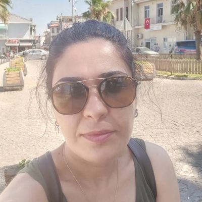 DlekKrt 😎's profile picture