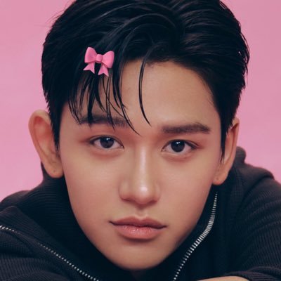 withxuxi's profile picture