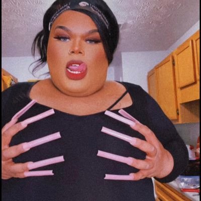 CakeByThePoun17's profile picture