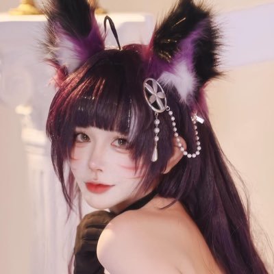 喵喵球球's profile picture