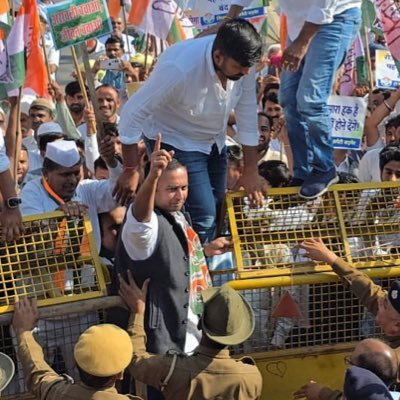 AzadBarmer's profile picture