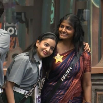 Kavithots's profile picture