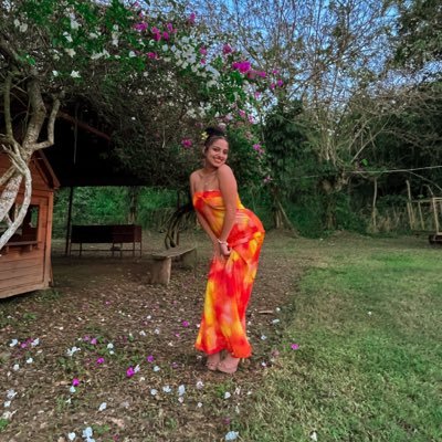 KarlaEsspinoza's profile picture
