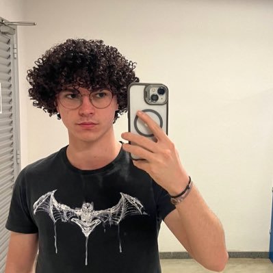 Lurdinha Indelicada's profile picture