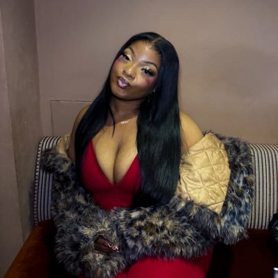 pinkolate_'s profile picture